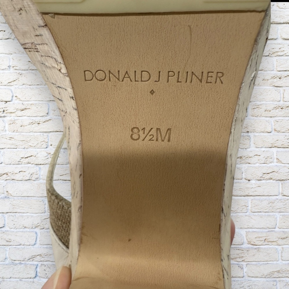 Donald J. Pliner SZ 8.5 M Nolita Platform Sandal with Cork Heel - Picture 8 of 10